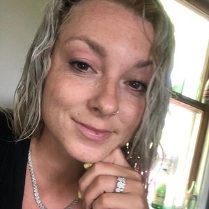 Meet your Posher, Nora